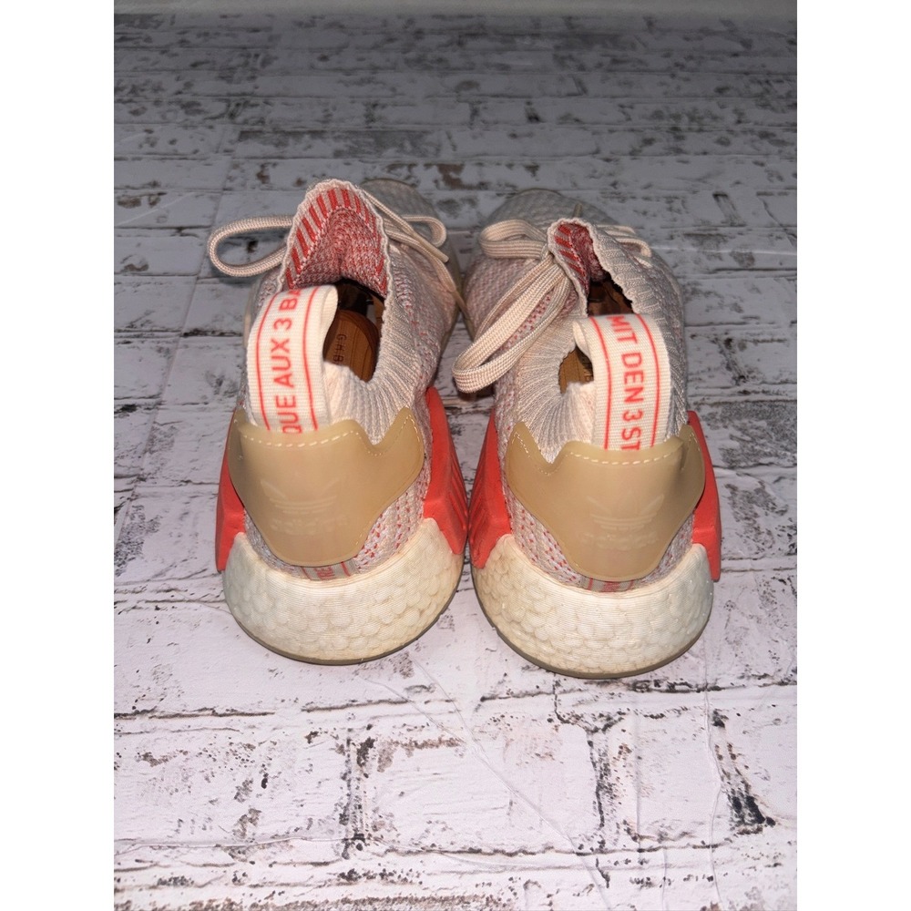 Adidas NMD R1 Primeknit Womens pink/white CQ2030 Running Shoes  Size 8.5 - Picture 4 of 7